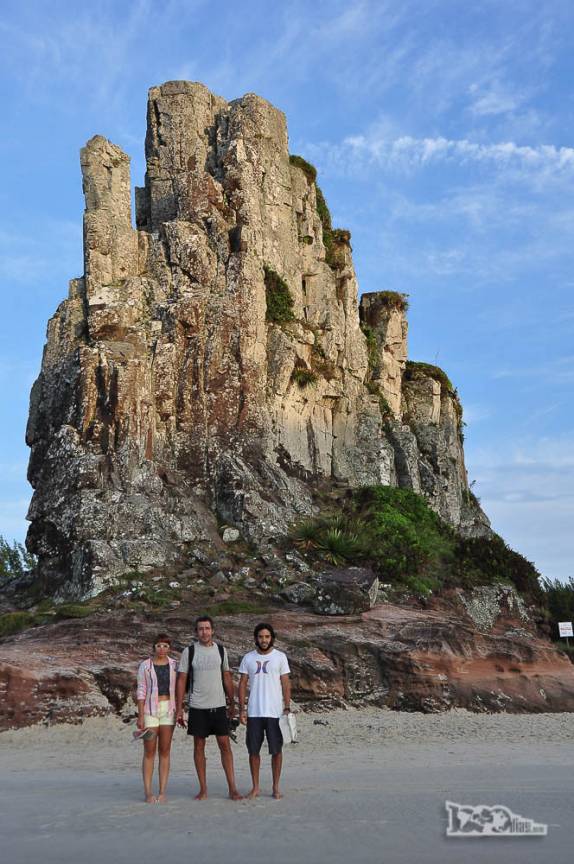 Com o sobrinho João Pedro e sua namorada Bruna na praia da Guarita, em Torres, litoral norte do Rio Grande do Sul